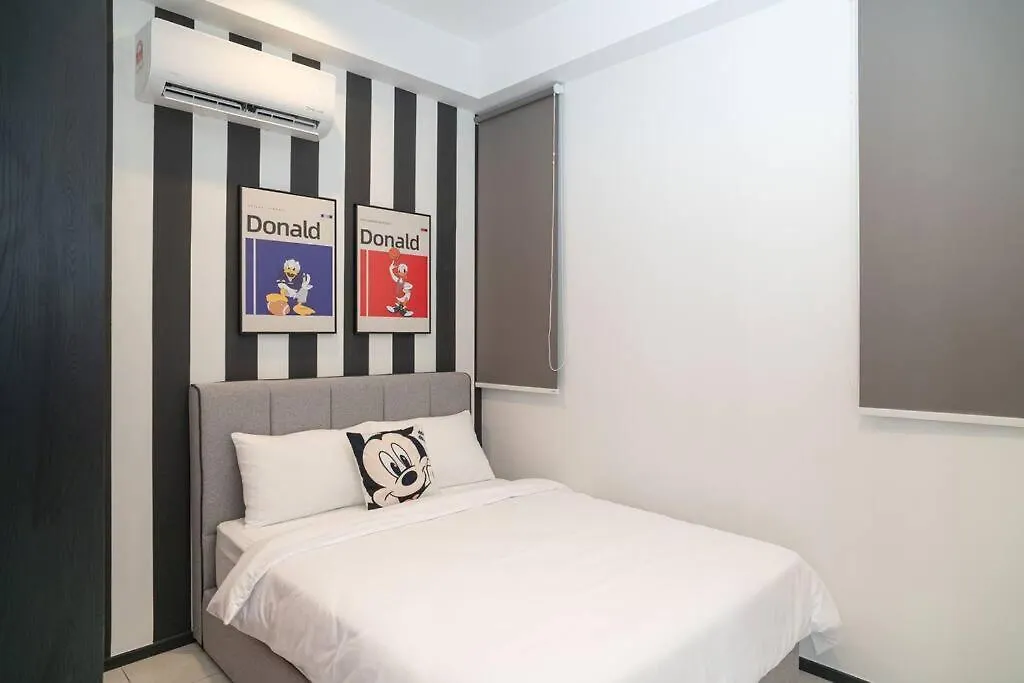 Mickey'S Magic Urban Suites Jelutong Penang, Seaview